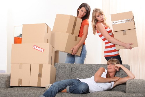 Secure loading and unloading support from Marylebone removal experts